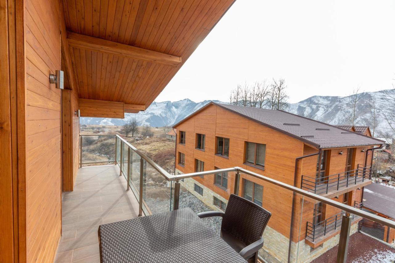 Pine Chalets By Ka Group Gudauri Exterior photo